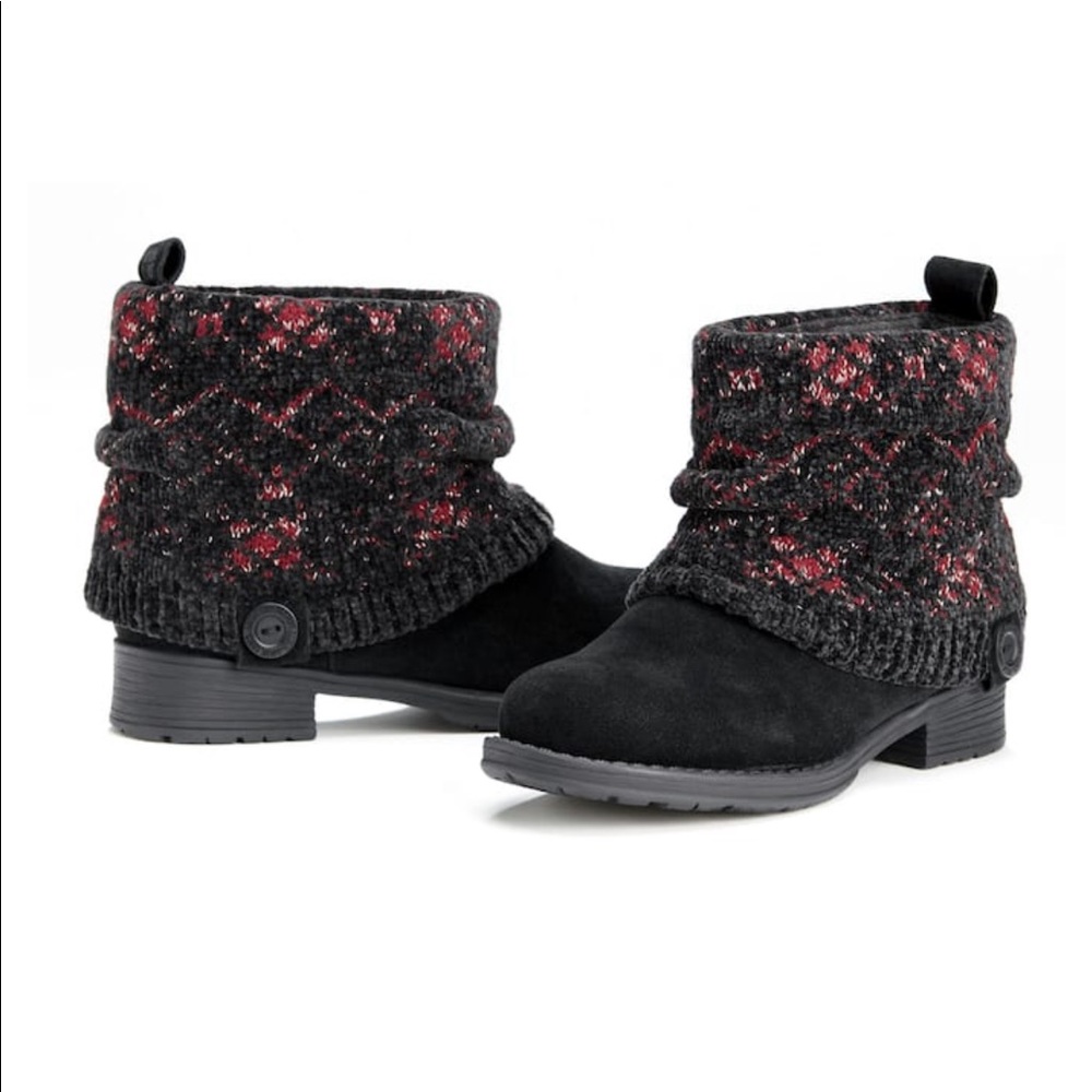 NWT Muk Luks fleece xmas sweater booties